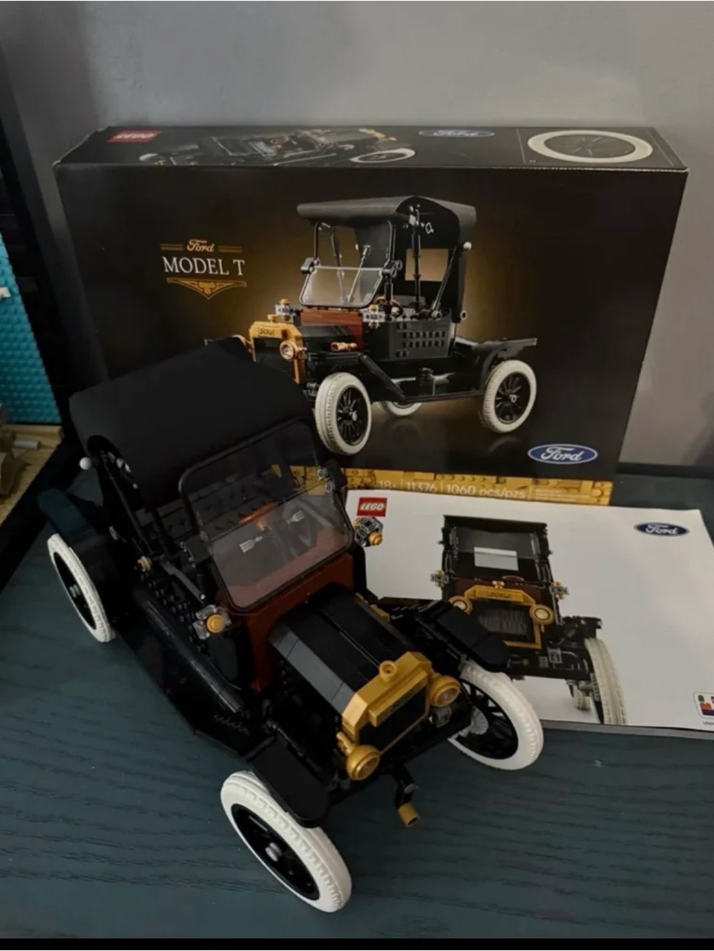 LEGO Ford Model T 11376 - Picture 2 of 3